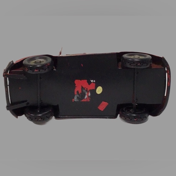 Volkswagen Beetle Love Bug Red Metal Art, 2 Surfboards - Picture 10 of 10